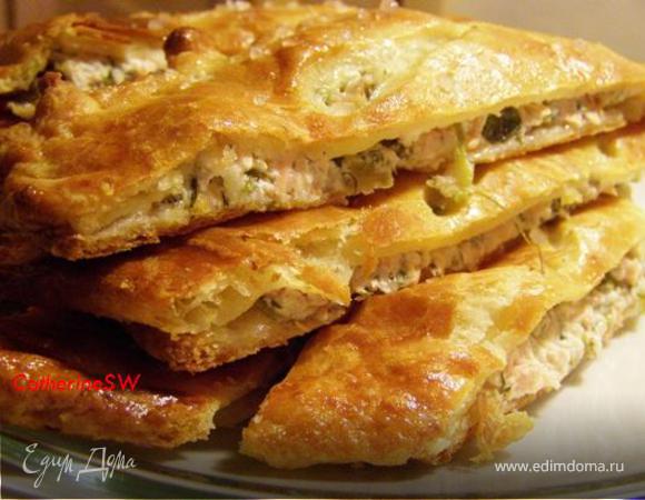 Штрудель из творожного теста с лососем Штрудель из творожного теста с лососем