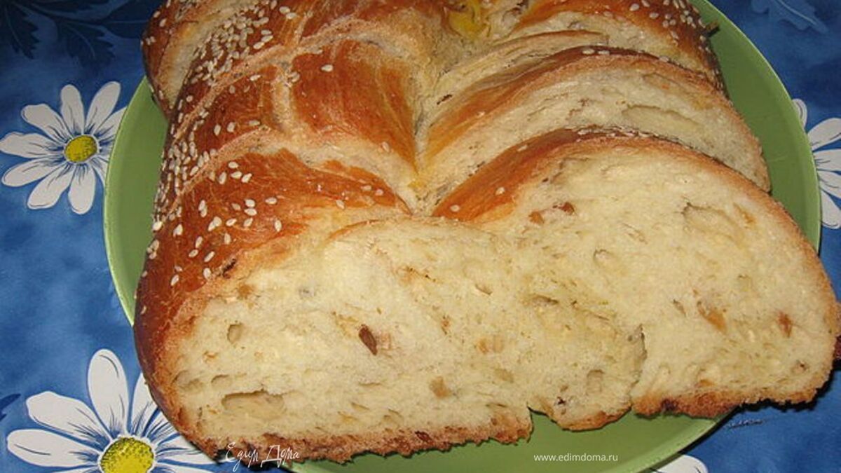 Хала с луком