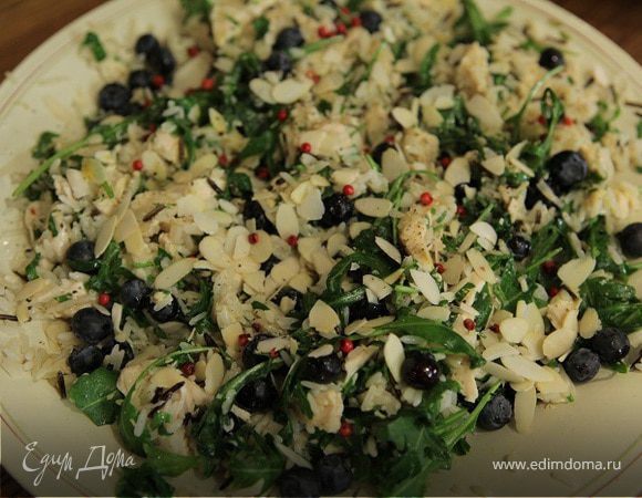 Пряный салат с курицей и рисом