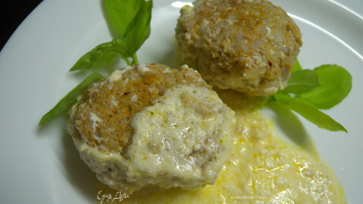 Тефтели с рисом и сельдереем