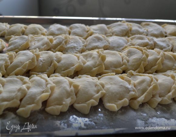 Вареники с картофелем и салом Вареники с картофелем и салом