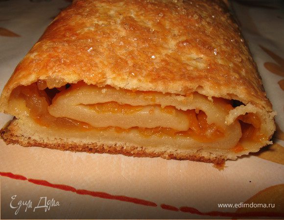 Штрудель с яблоком и тыквой
