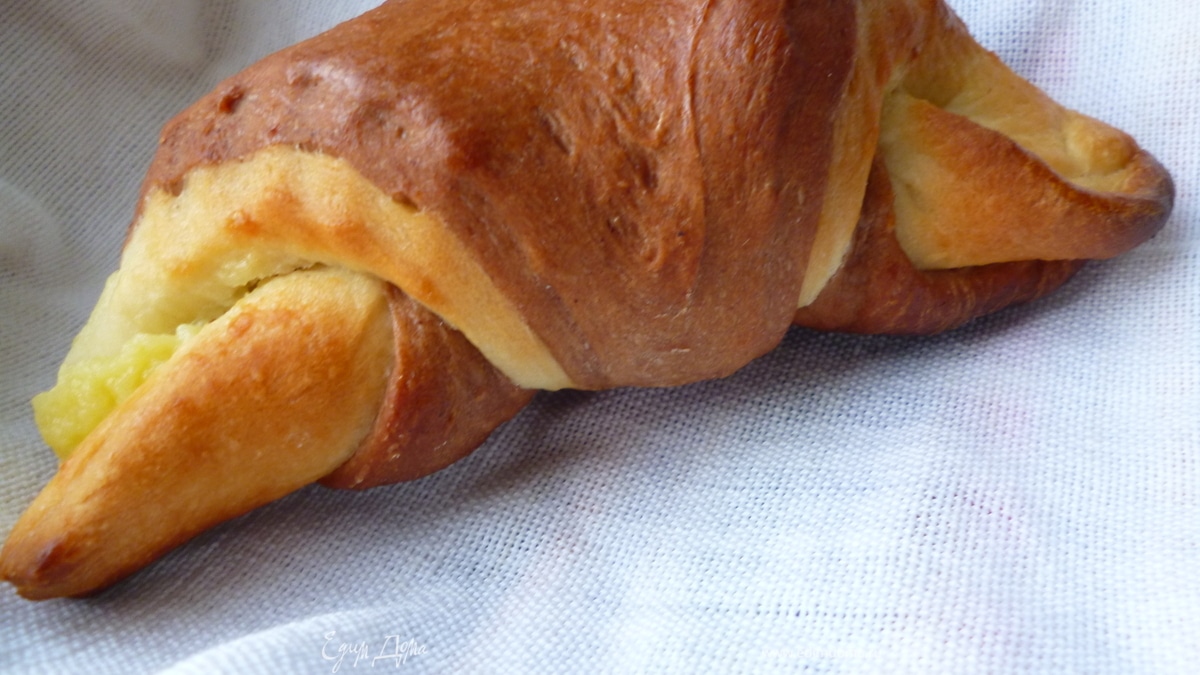 Двухцветные рогалики с заварным лимонным кремом