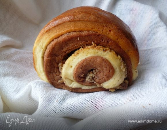 Булочки с ореховой начинкой