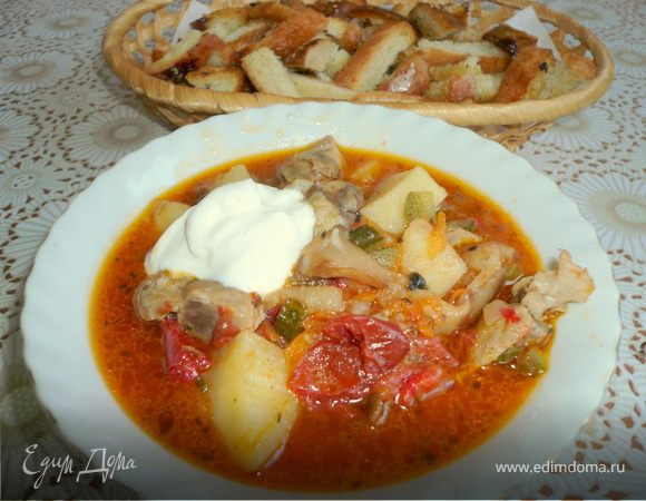 Азу из куриных желудков и  вешенок 