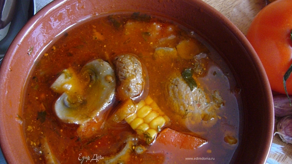 Томлёный томатный суп с индейкой