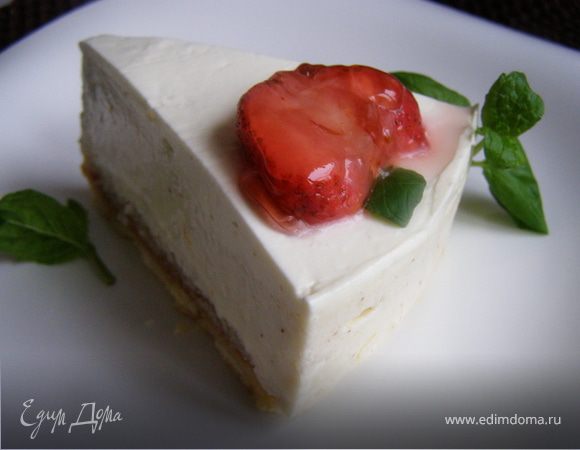Творожный торт с клубникой