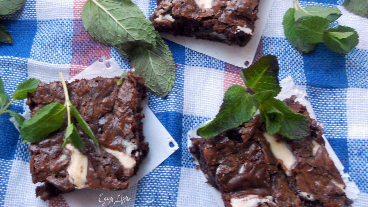 Мятный и чрезвычайно шоколадный брауни:)