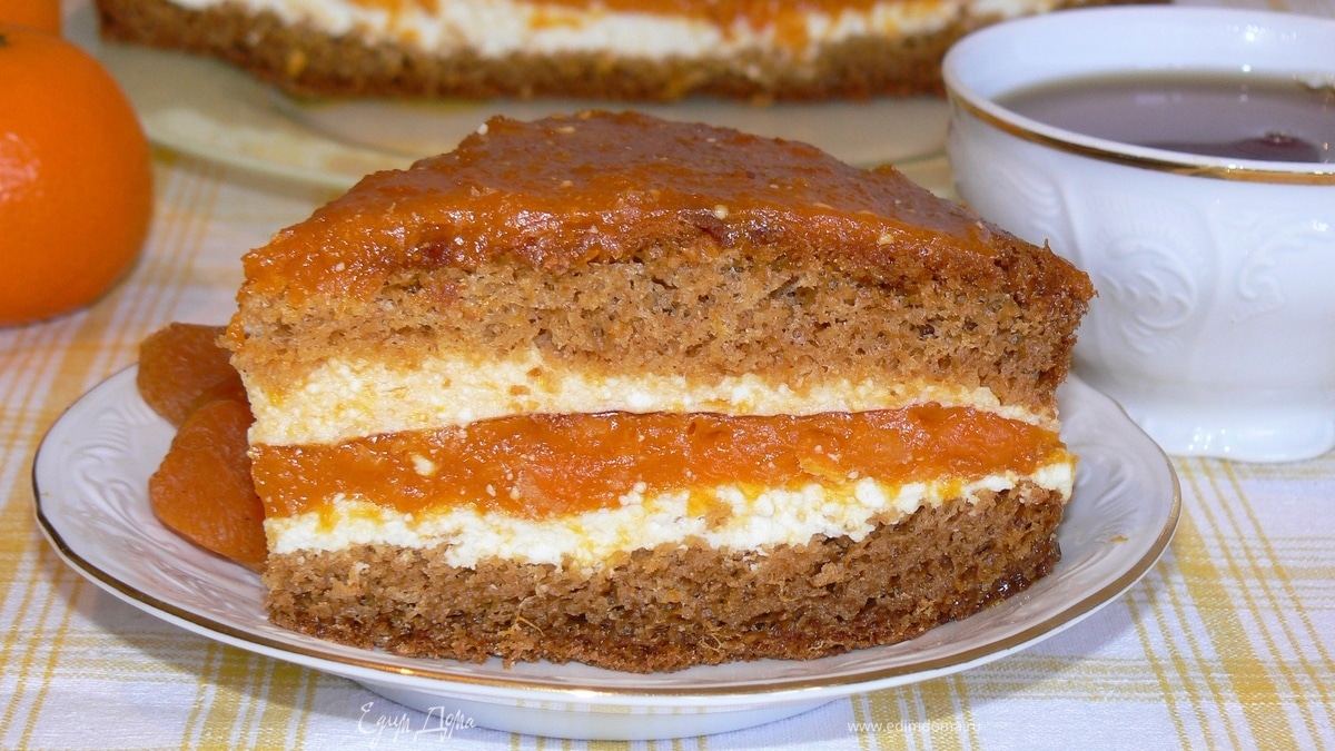 Торт с курагой и творогом