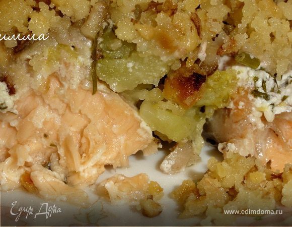 Крамбль с семгой и брокколи.