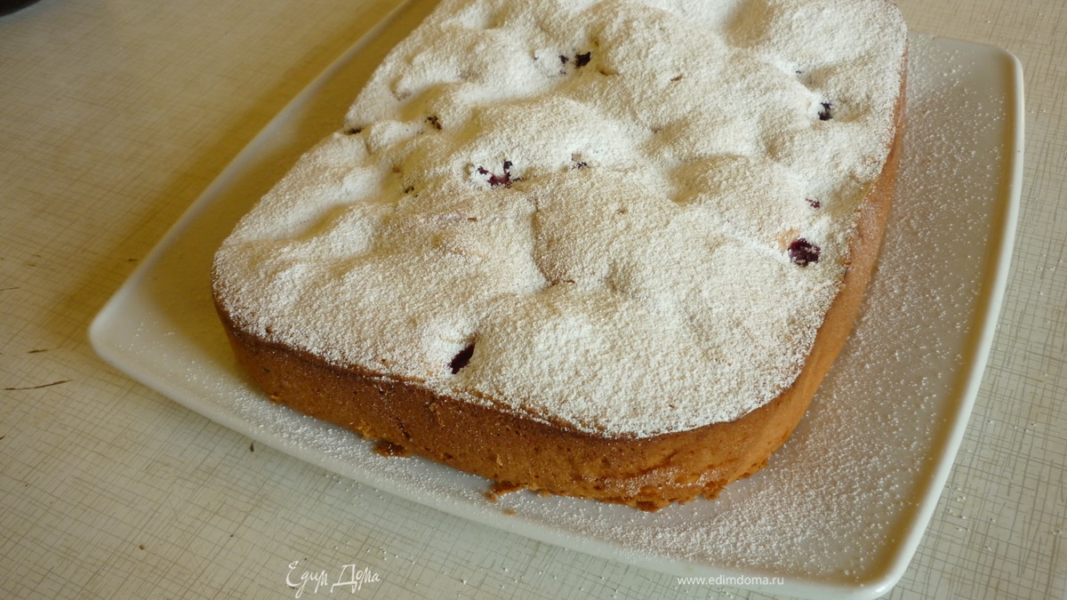 Пирог с вишней