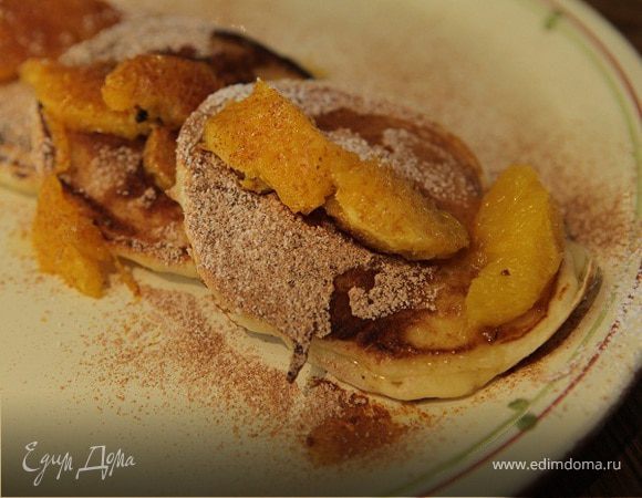 Оладьи с апельсиновым соусом и корицей Оладьи с апельсиновым соусом и корицей