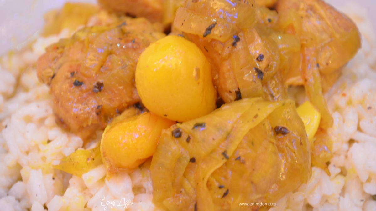 Тушеное мясо с кумкватом и мятой