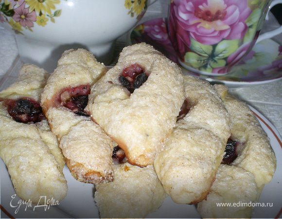 "Хмельные" пирожки с яблочно-смородиновой начинкой "Хмельные" пирожки с яблочно-смородиновой начинкой