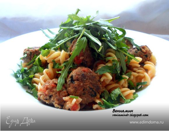 Паста с шариками из тунца