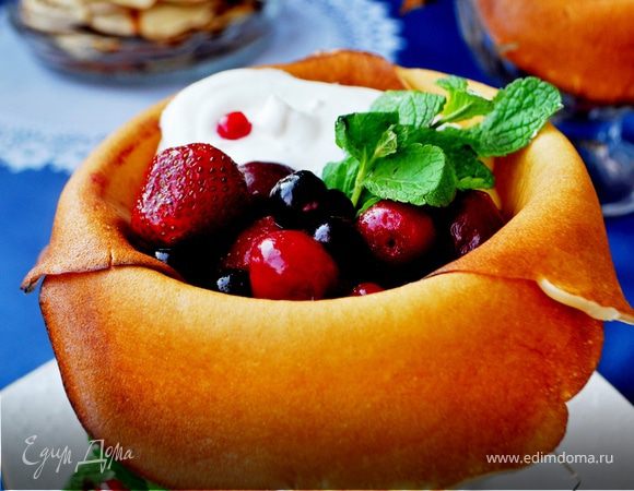 Блинчики десертные с сырным кремом и ягодами Блинчики десертные с сырным кремом и ягодами