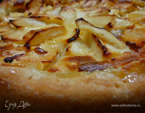 Яблочный пирог со сметанной заливкой Яблочный пирог со сметанной заливкой