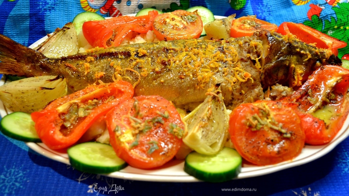 Фаршированный судак с грибами.