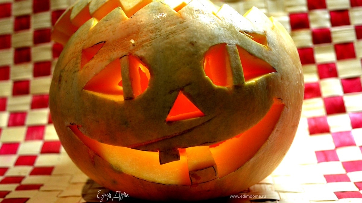 Тыква на Хэллоуин с ньёками!!!)