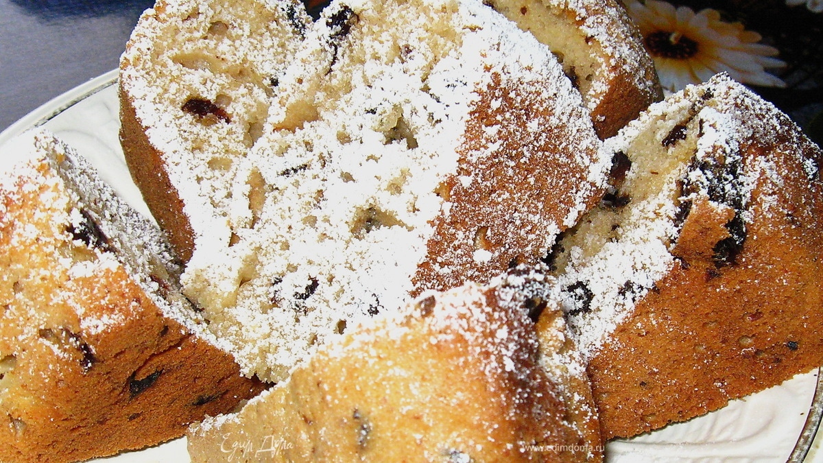 Кекс с мармеладом и изюмом