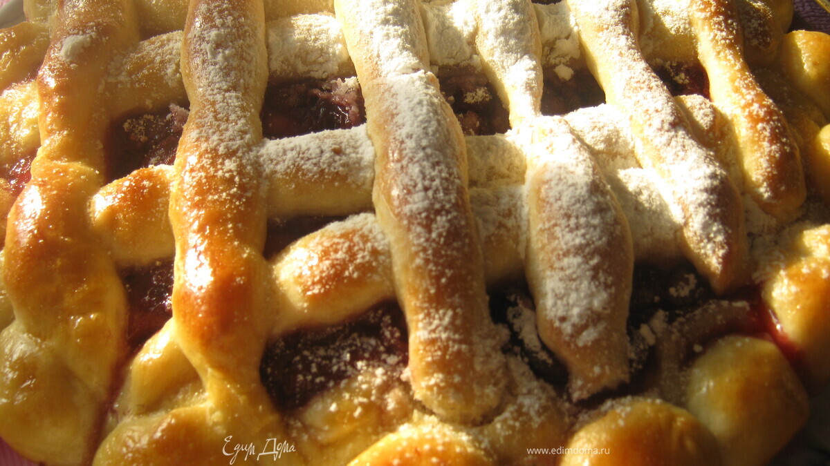 Вишневый пирог