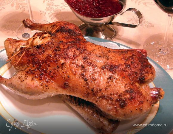 Праздничная утка с яблоками Праздничная утка с яблоками