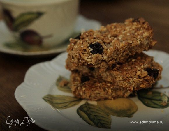 Овсяные квадратики с цукатами и семечками Овсяные квадратики с цукатами и семечками