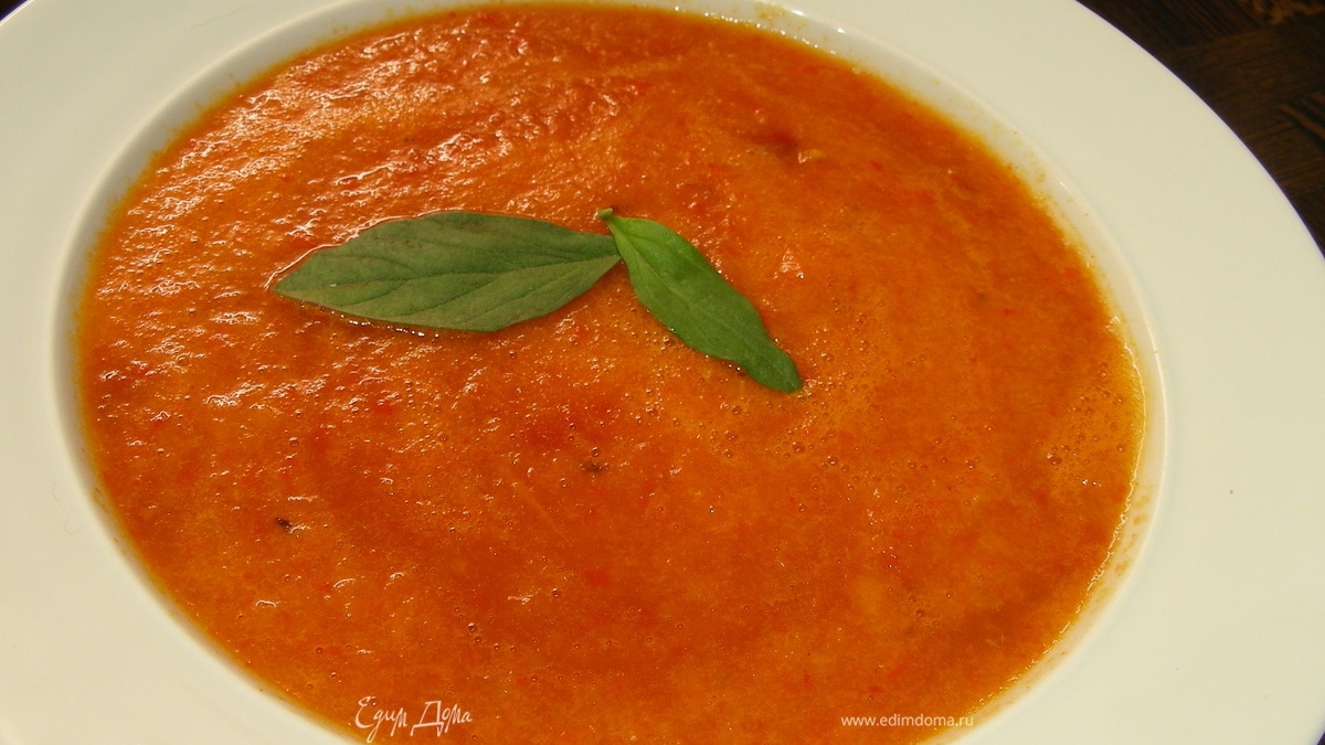 Суп из запеченных перцев с апельсиновым соком и тмином