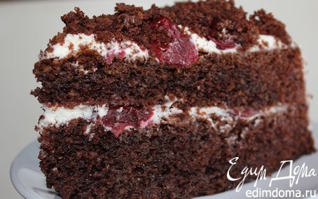 Рецепт Миндально-шоколадный торт с вишней на коньяке