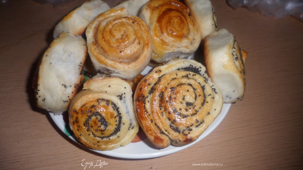 Булочки с маком и корицей