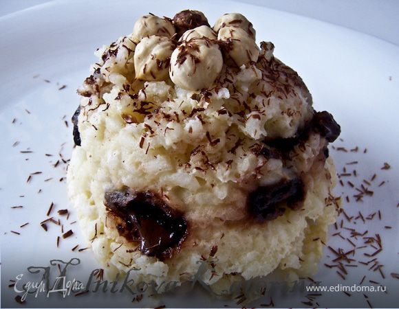 Рисовый пудинг "К завтраку" с шоколадом и орехами