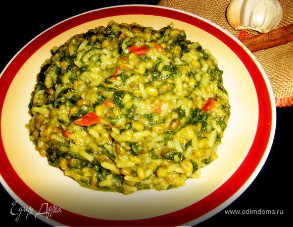 Гили Кичри (Маш, рис, шпинат) Гили Кичри (Маш, рис, шпинат)