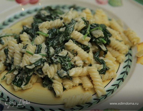 Макароны со сливочным сыром и шпинатом Макароны со сливочным сыром и шпинатом