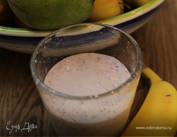 Смузи с йогуртом и бананом