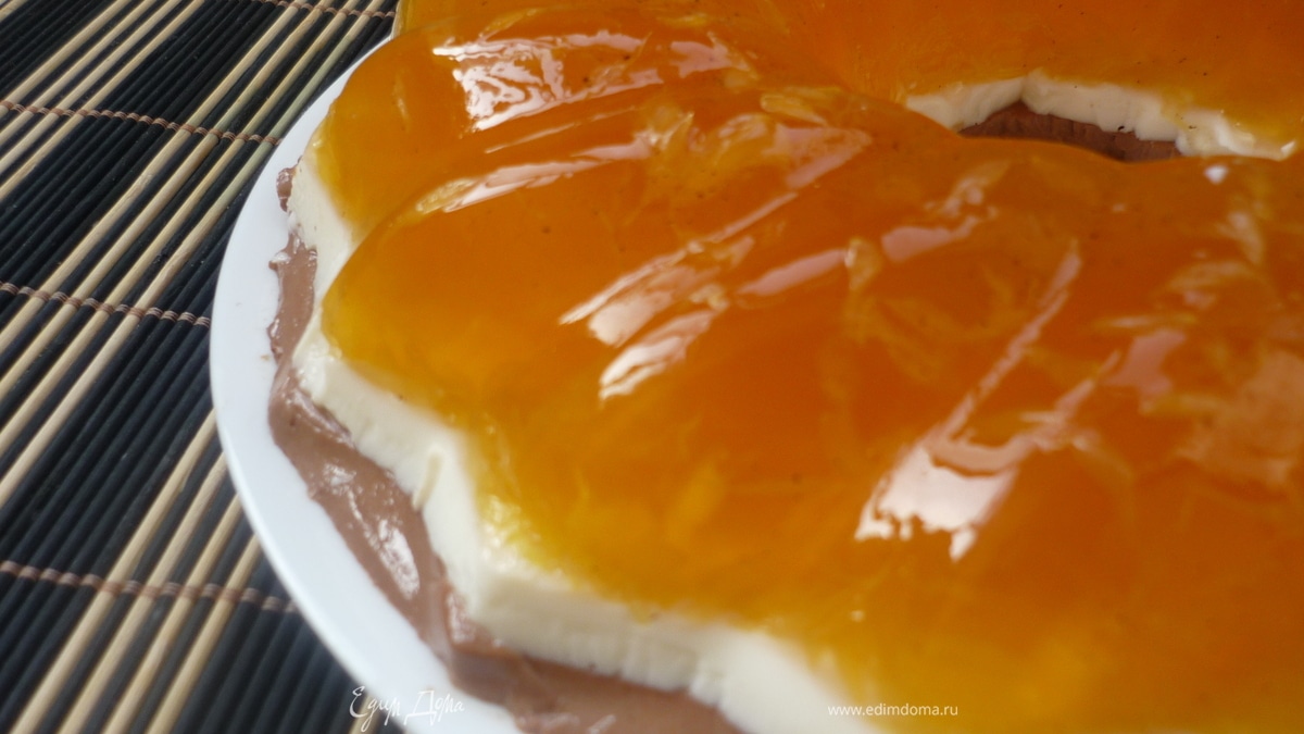 Постное желе на миндальном молоке