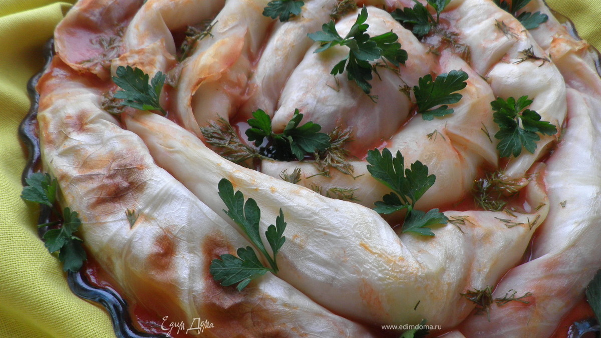 Голубцы с фасолью в томатном соусе