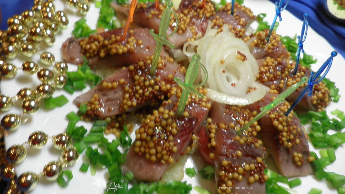 Закуска из сельди и яблока