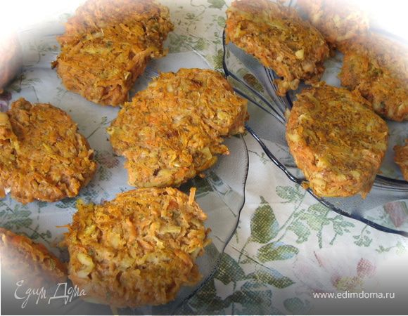 Морковно-яблочные оладушки Морковно-яблочные оладушки