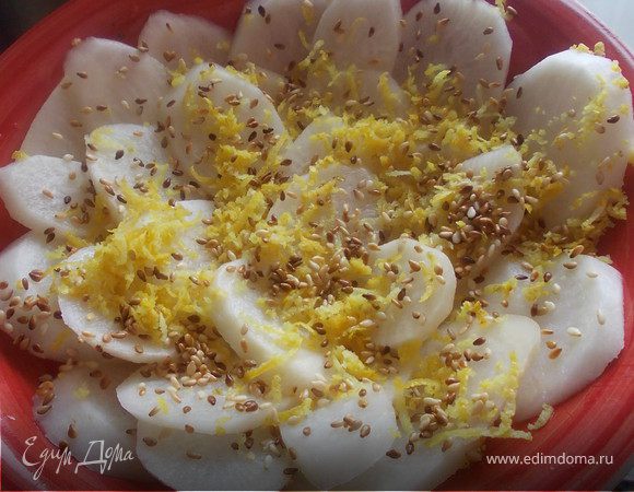 Дайкон маринованный в лимонной цедре