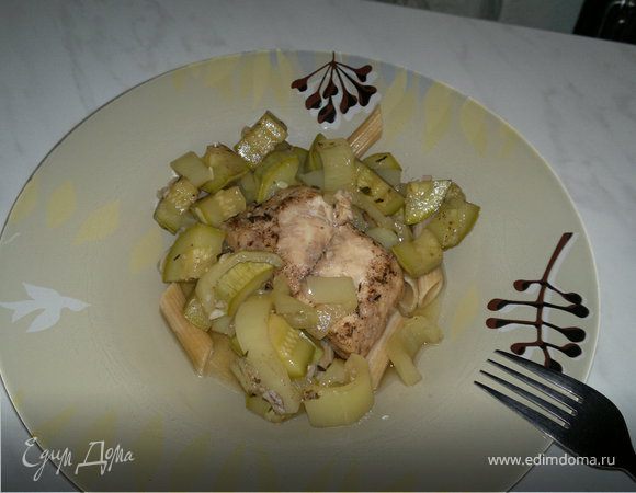 Кефаль с восточными специями и бальзамическим уксусом с пастой пенне из муки дурум Кефаль с восточными специями и бальзамическим уксусом с пастой пенне из муки дурум