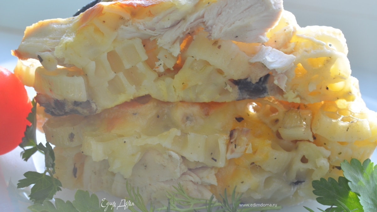 Запеканка  из макарон  с грибами и курицей