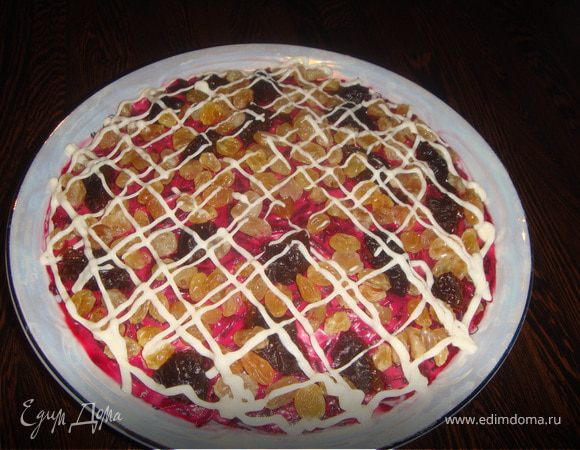 Салат с черносливом и изюмом Салат с черносливом и изюмом