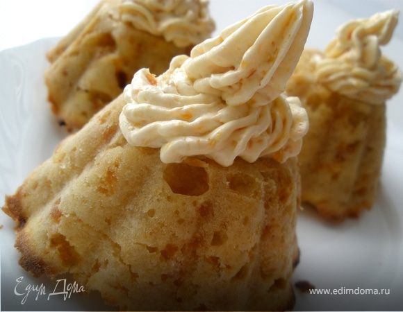 Абрикосово-коньячные кексы с кремом Абрикосово-коньячные кексы с кремом