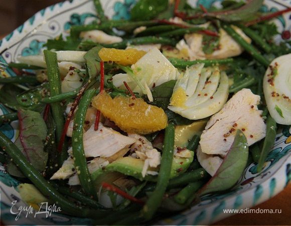 Салат с курицей, авокадо и апельсином Салат с курицей, авокадо и апельсином