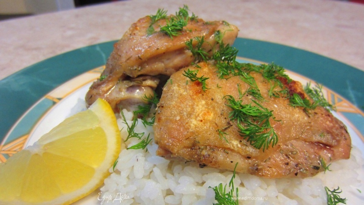 Запеченные куриные бедра