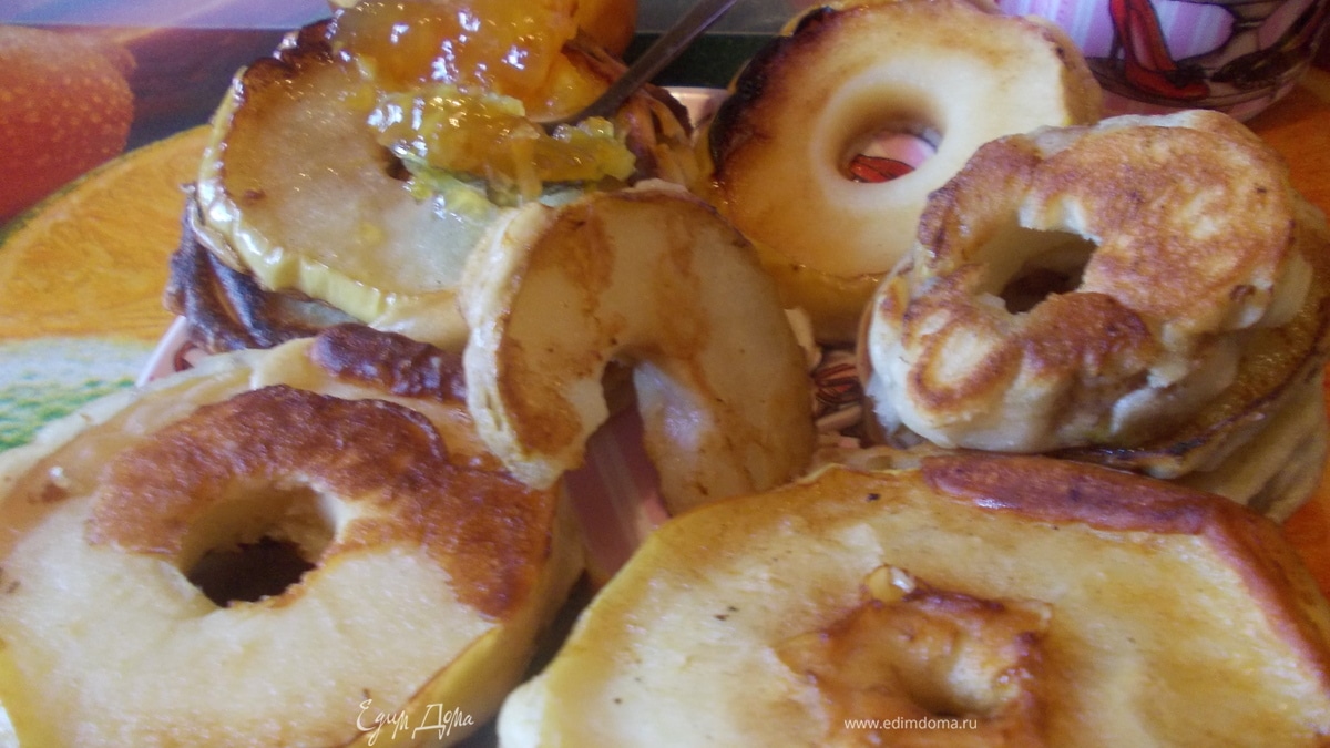 Яблочные и грушевые кружочки на завтрак