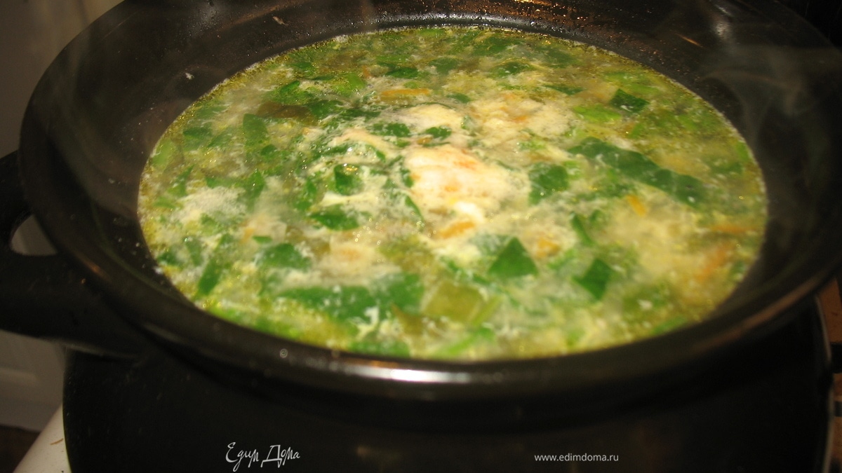Зеленый суп в горшочке