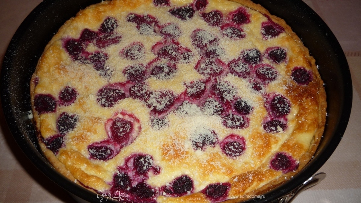 Творожный пирог с малиной