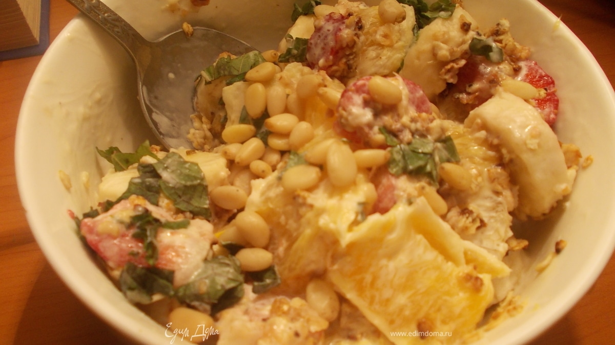 Фруктовый салат с овсяными хлопьями