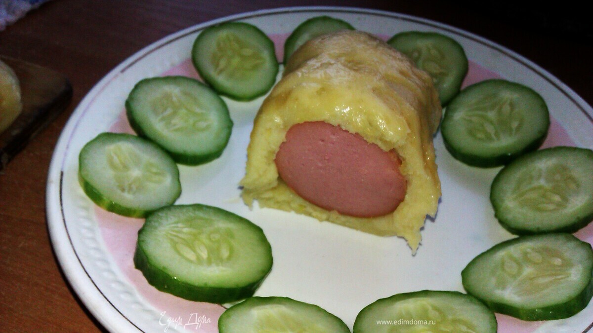 Cардельки в картофельном тесте